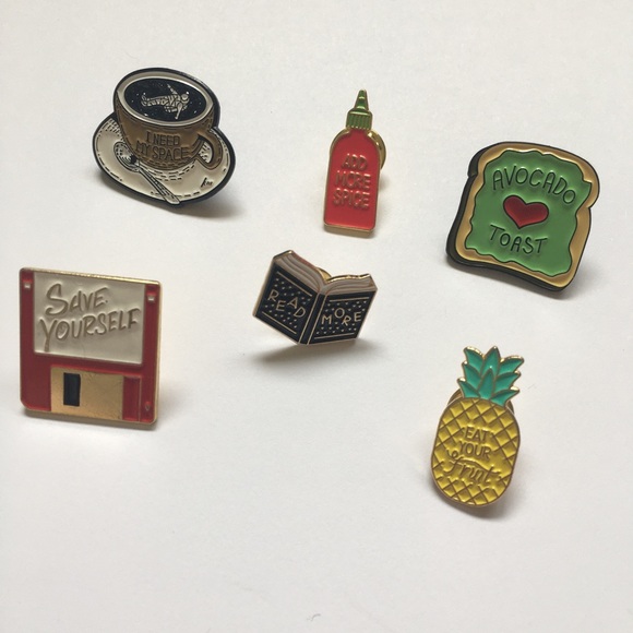 NWT “Read More” book Pin - Picture 2 of 2